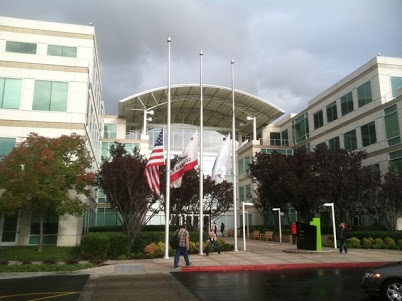 Flags half staff at Apple's Cupertino headquarters