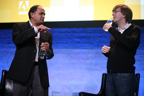 Shantanu Narayen, CEO of Adobe tells Kevin Lynch what's cool about AIR