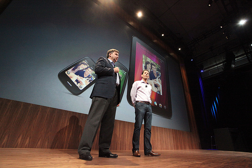 HP execs announce TouchPad